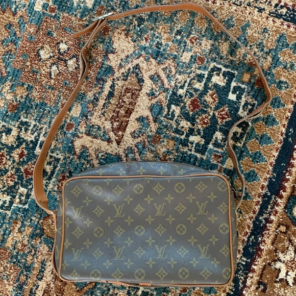 Louis Vuitton Handbags - Vintage 1970s Louis Vuitton Sac Bandouliere